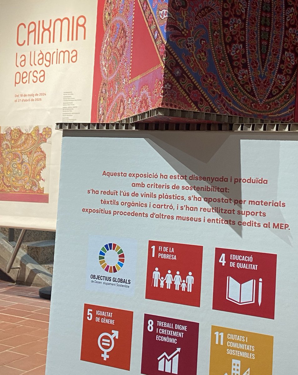 “Caixmir, la llàgrima persa”
Inauguració d’una magnífica exposició al Museu de l’Estampació de Premià de Mar, comissariada per Ariadna Rodríguez Montfulleda i Mònica Dòria Torres, especialistes en estampació tèxtil.  ⁦<a href="/premiademar/">Premià de Mar</a>⁩ ⁦<a href="/museuestampacio/">Museu de l'Estampació de Premià de Mar</a>⁩