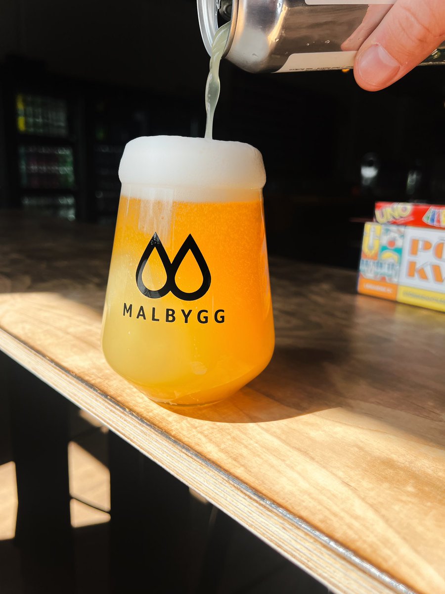 Glæný 🐼PANDA🐼 mætt í bauka. Ísköld í kælinum til heimilisnota á Malbygg Taproom Skútuvogi 1H