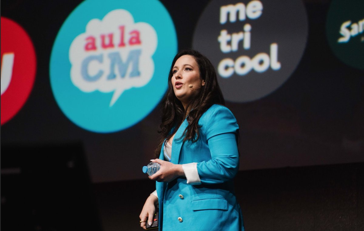 Aula CM - Escuela de Comunicación y Marketing (@aulacm) on Twitter photo Gran ponencia de <a href="/luciableda_/">Lucía Bleda</a> sobre cómo destacar en un mercado tan competitivo
#PROmarketingDAY Gran ponencia de <a href="/luciableda_/">Lucía Bleda</a> sobre cómo destacar en un mercado tan competitivo
#PROmarketingDAY