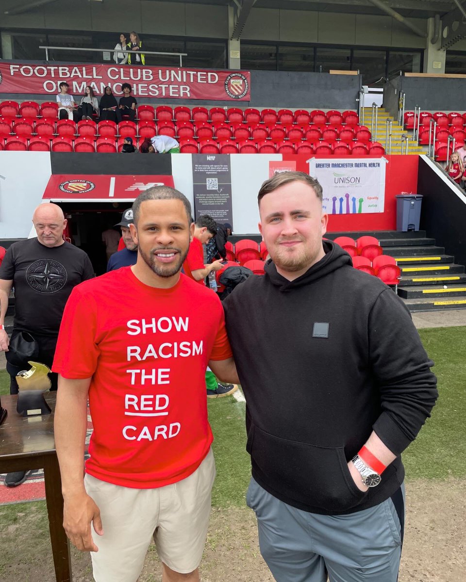 Great day at @FCUnitedMcr for the len johnson charity game great cause celebs out in numbers sorry @taysmcr about the megs keep them close yeah good to meet @angryginge13 and @LukeTheNuke180