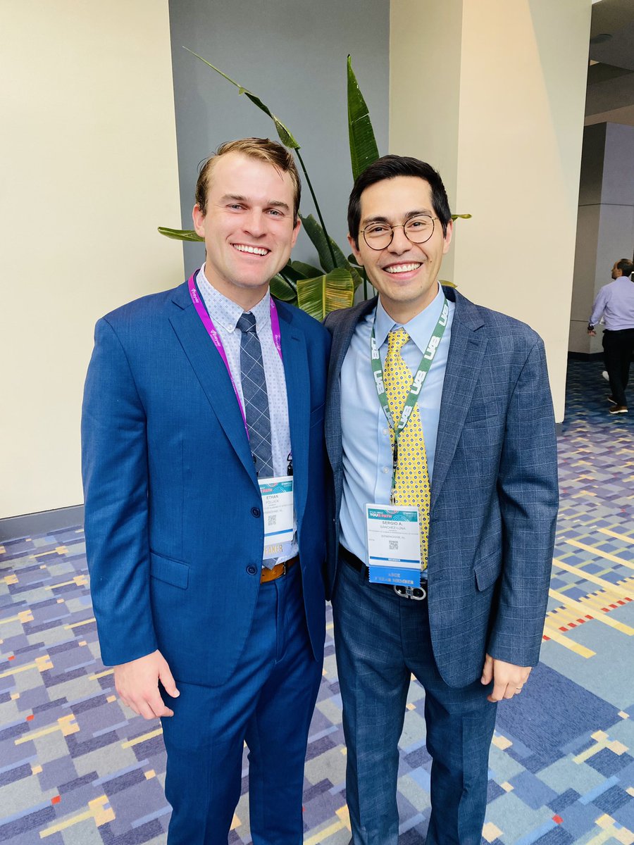 🔊 State-of-the-art presentation at @DDWMeeting by my 💫mentee Ethan Pollack on our study on the use of lumen-allowing metal stents (LAMS) for refractory GI strictures! This study is one of the largest done on LAMS in the world! Congrats to all our collaborators! #DDW2024