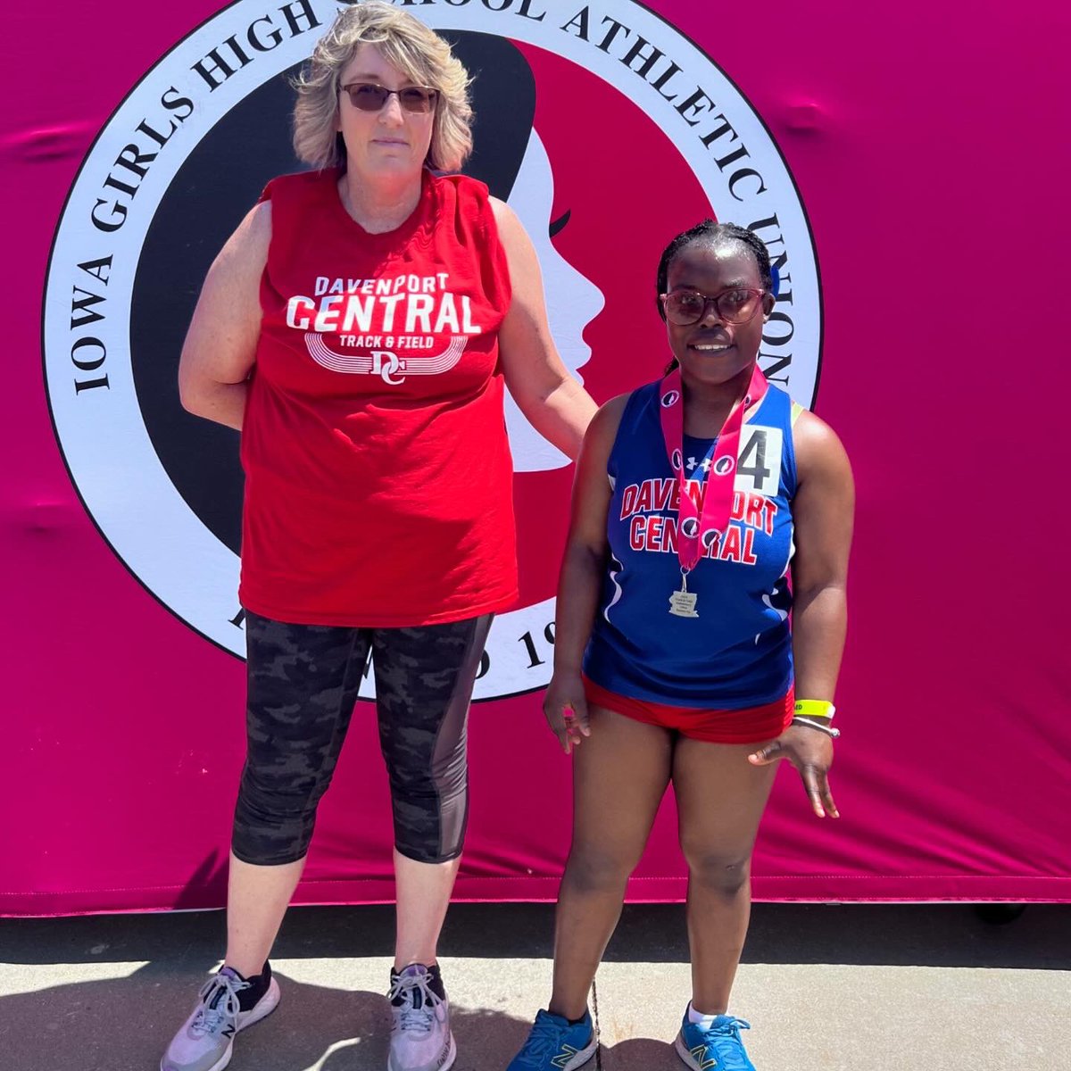 DC_TnF's tweet image. Tay is the inaugural sliver medalist in the @ighsau ambulatory Para 100 #state #track #trackandfield @bluedevilAD22 @bluedevilAD22