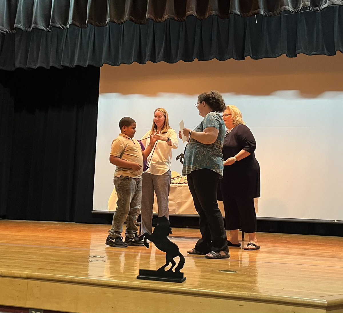 Anne Littleford tweet media