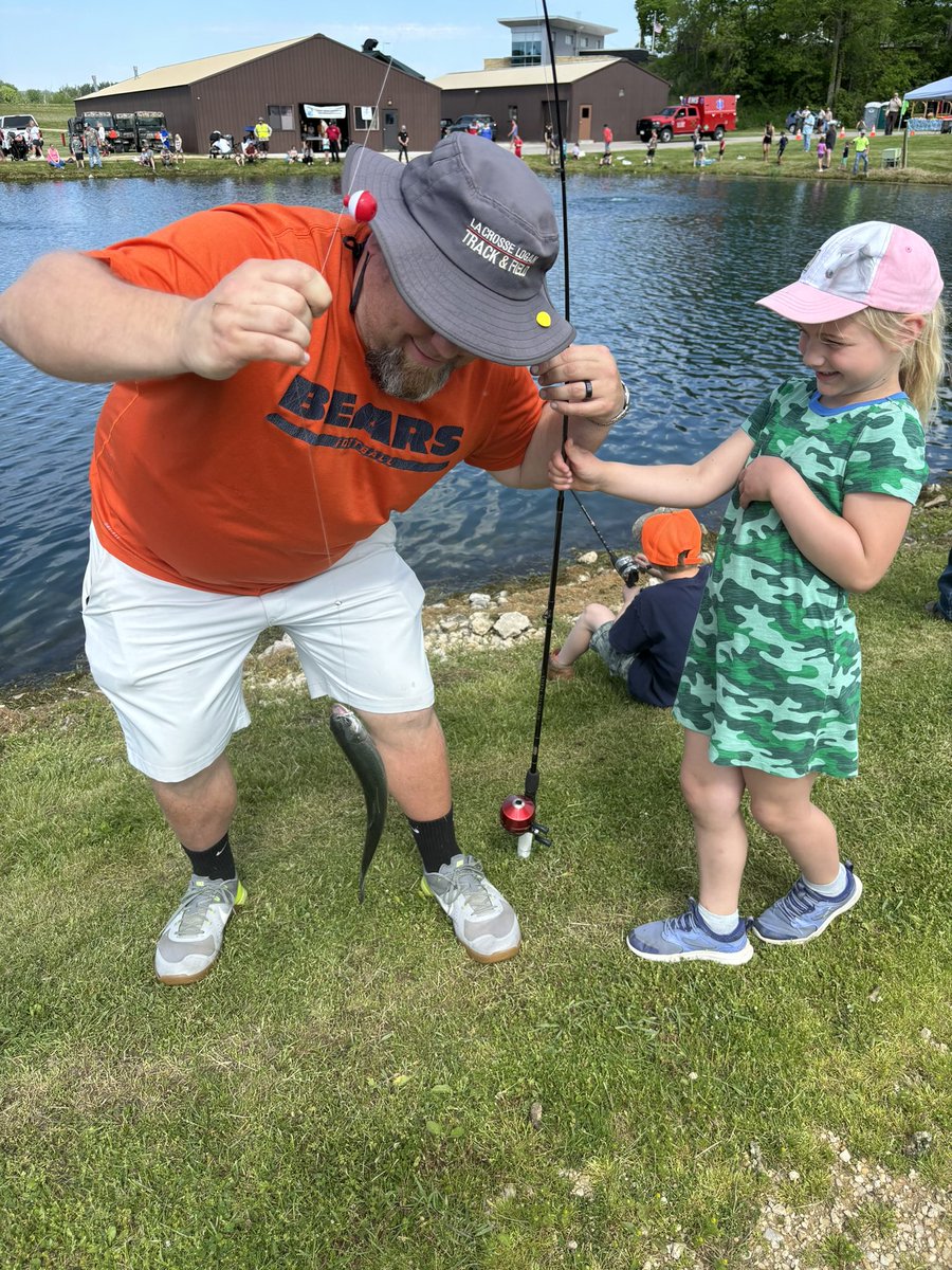 Had a blast at @USFWS Kids Fishing Day at the Genoa Fish Hatchery. Both kids caught a handful of trout after learning about boater safety and fishing rules from federal game wardens and local @WDNR officers. Great day to enjoy the Upper Mississippi Valley!