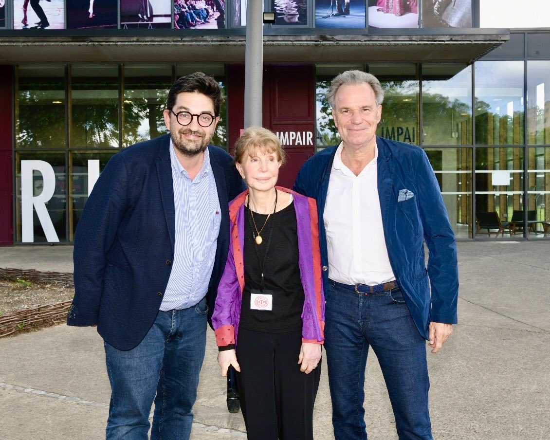 À Avignon, avec les Amis du Théâtre Populaire, pour le 70e anniversaire de l’association ! 70 ans d’engagement pour un théâtre de qualité, pour tous. 70 ans de mobilisation pour un théâtre populaire et exigeant. Bravo à Bernadette Rey-Faud Alphandery, une présidente déterminée