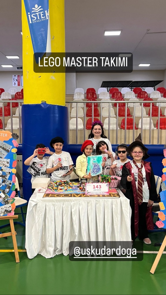 DogaUskudar's tweet photo. 🏆YENİLİKÇİ KAŞİFLER ÖDÜLÜ 🏆 LEGO MASTER TEAM İLE MUTLUYUZ, GURURLUYUZ 👏🤖🦾
@DogaOkullari @nurhansutlass
@YelizAyin @kursatkayalak
@_eminetas @Safakgedik1 https://t.co/QwClM9A2r7