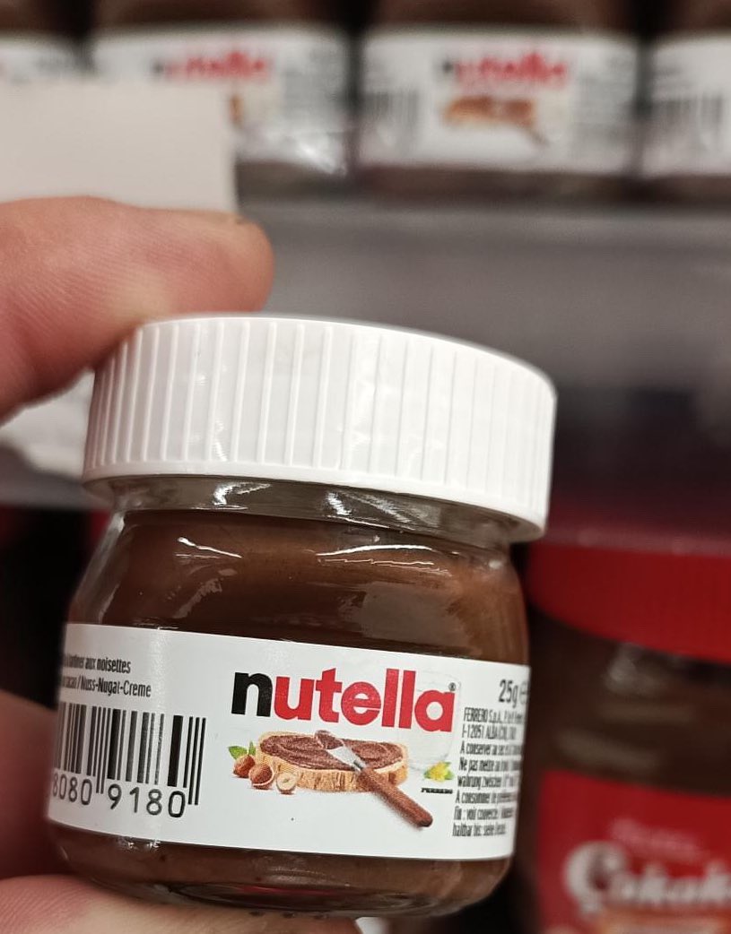 25 gr Nutella 25 lira oldu. Bu ürün İtalya'dan ithal ediliyor.