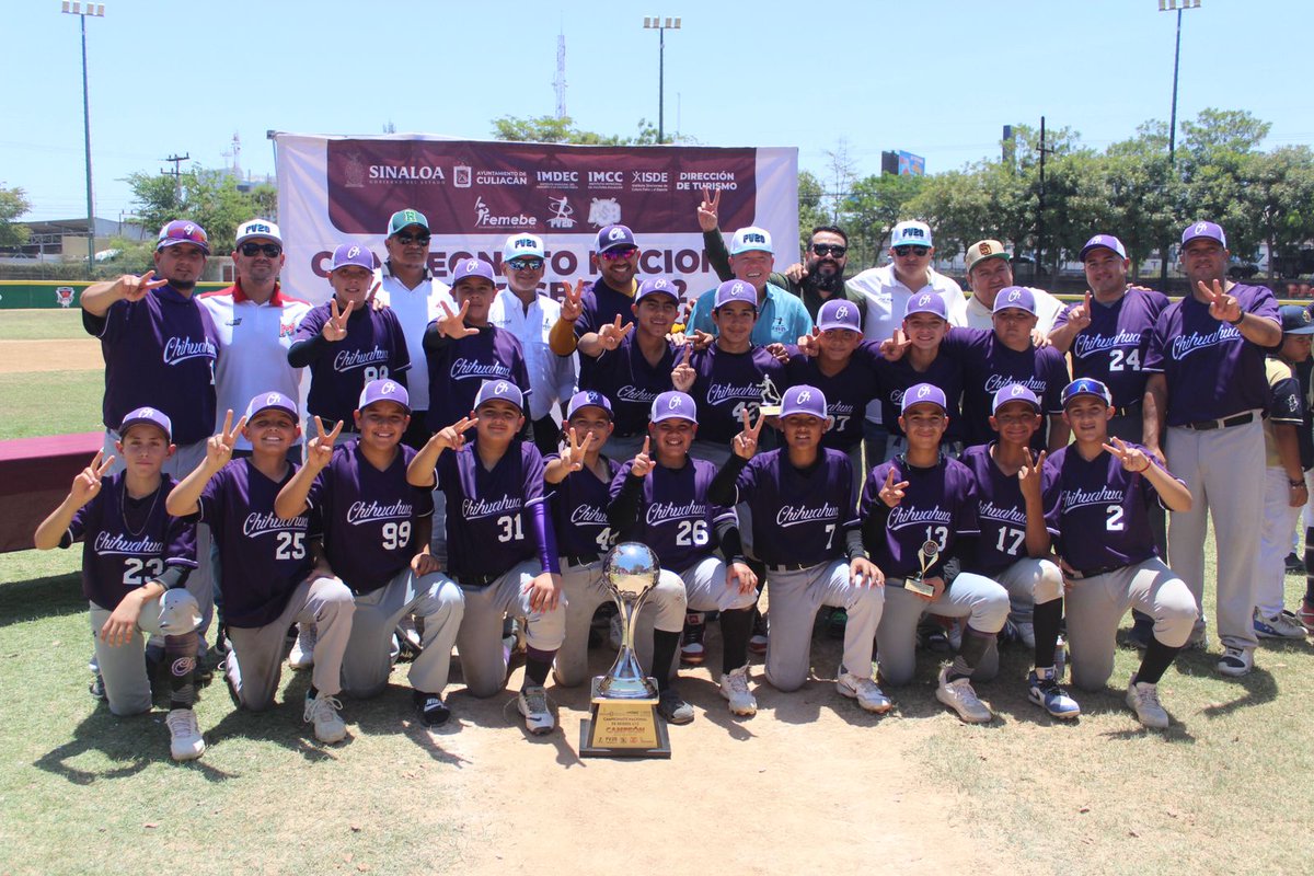 noticieristas's tweet photo. 🏆¡Bicampeones! Chihuahua se coronó en el Campeonato Nacional de béisbol U12 que organizó la FEMEBE en Culiacán; Sinaloa se quedó con el tercer puesto⚾ https://t.co/TGxS678INX