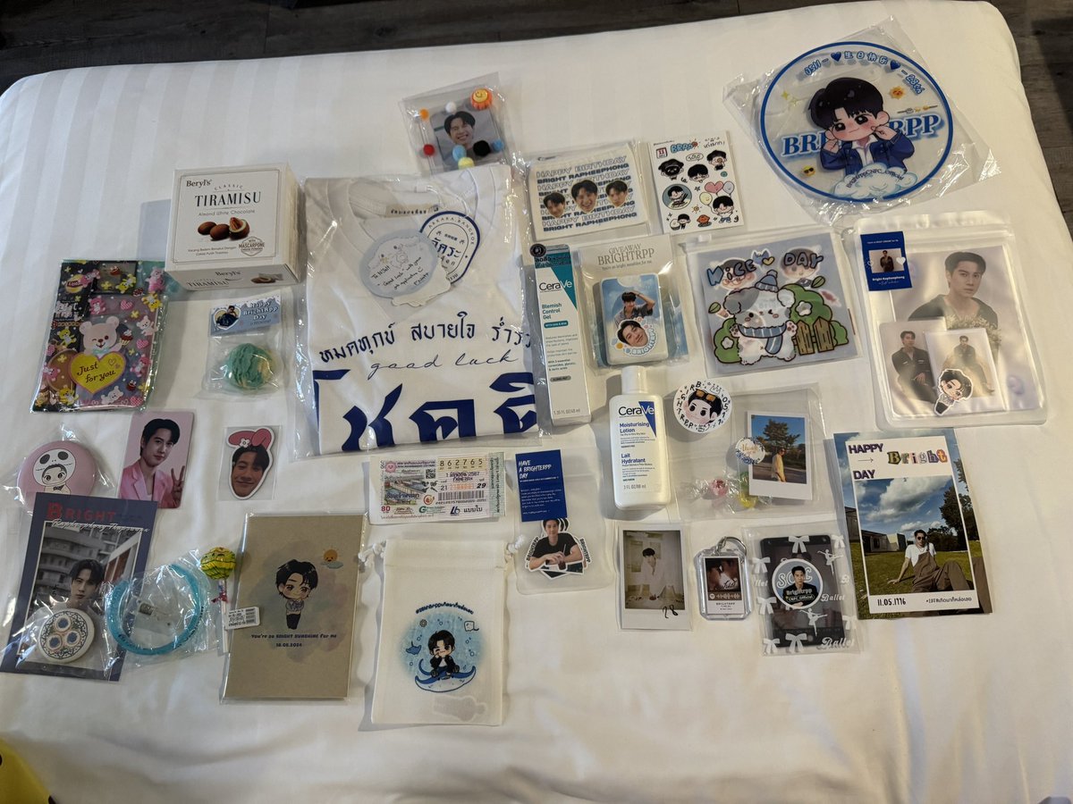 thank you everyone for the love 🤍💙🩵 ไม่เคยรับgiveawayเต็มขนาดนี้ 🫶🏻