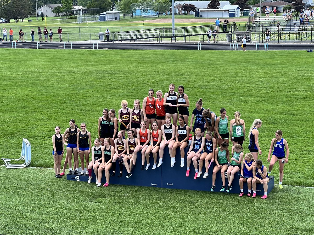 Congratulations to the girls 4x400 (Ava Schober, Marissa Gutekunst, Mya Calvillo, and Madison Ferrell) on your 8th place finish at the District meet.