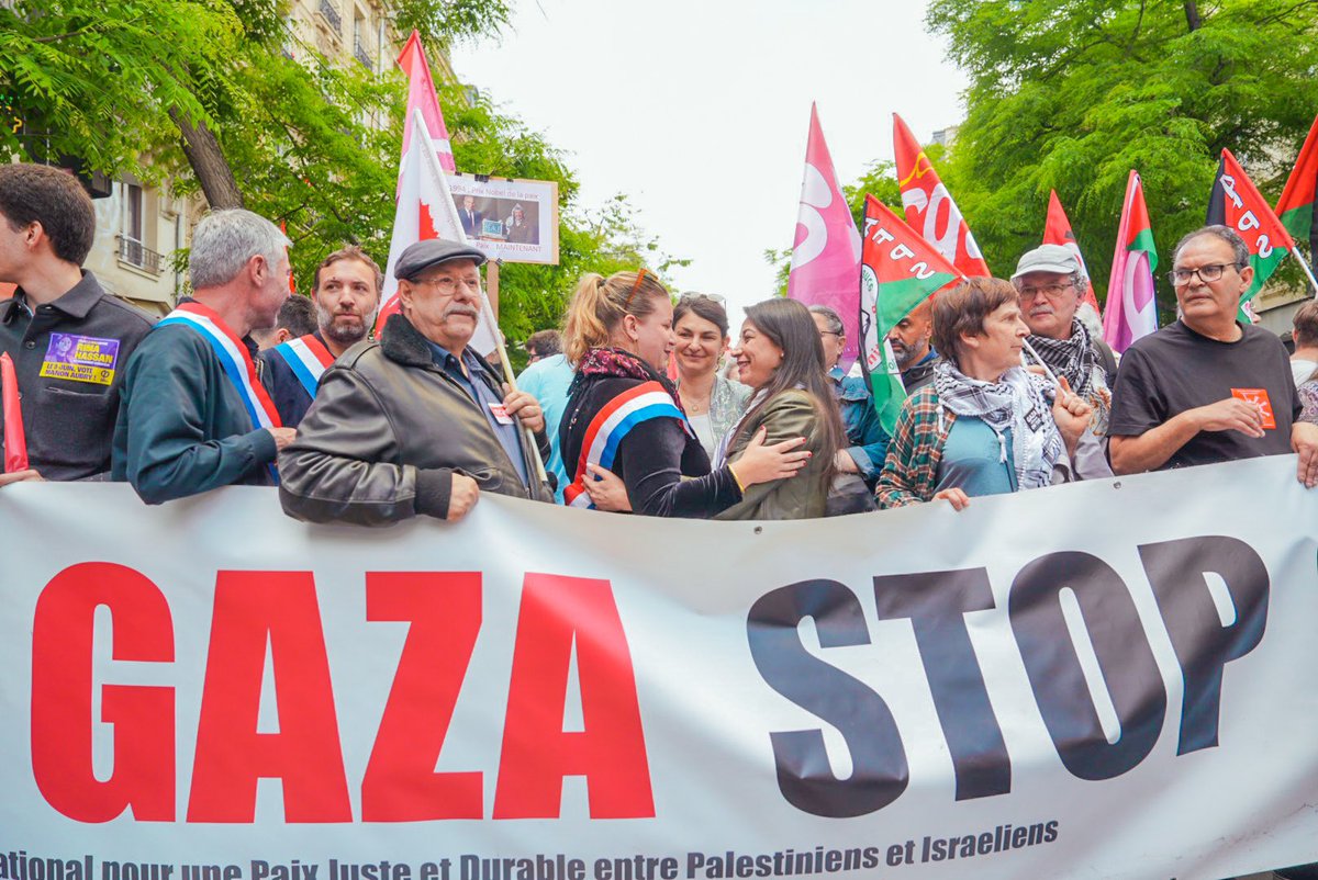 🇵🇸 Manifestation massive et déterminée dans les rues de Paris aujourd’hui pour demander la fin du génocide à Gaza. Honte à celles et ceux qui se détournent le regard. Nous ne laisserons pas la Palestine disparaître !