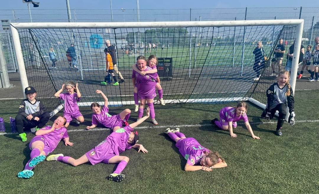 Our U10’s were over at Toryglen for their morning of football activity ⚽️ Girls played absolutely brilliant putting everything from training onto the pitch today. Started the game so so strong taking the lead at half time showing just a glimpse of what they are capable of. 🫶💪
