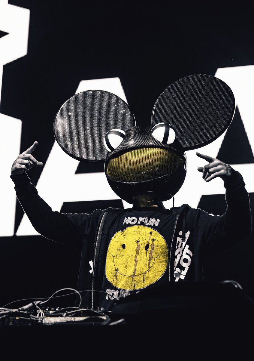 TONIGHT! @deadmau5 sold out show ⚡️