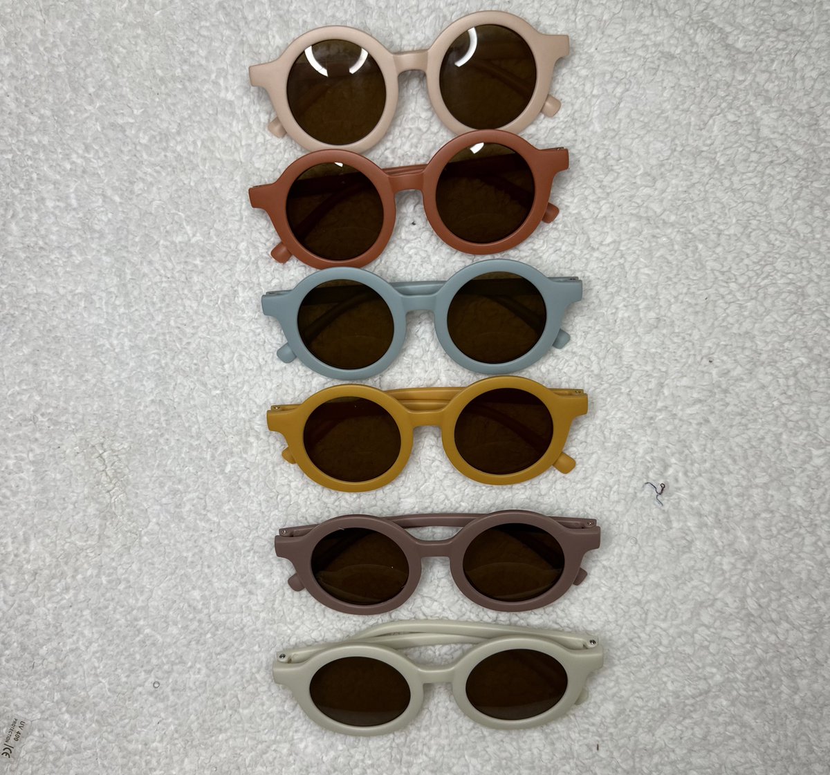 tonytheegoon's tweet photo. Hey twitter fam . Weeks back I ordered some kids sun glasses. The MOQ was like 20 .I gave away a few to now I have like 7 extra ones I would love to give away . If you need a pair for your daughter leave a comment. https://t.co/5wQJfakHI7