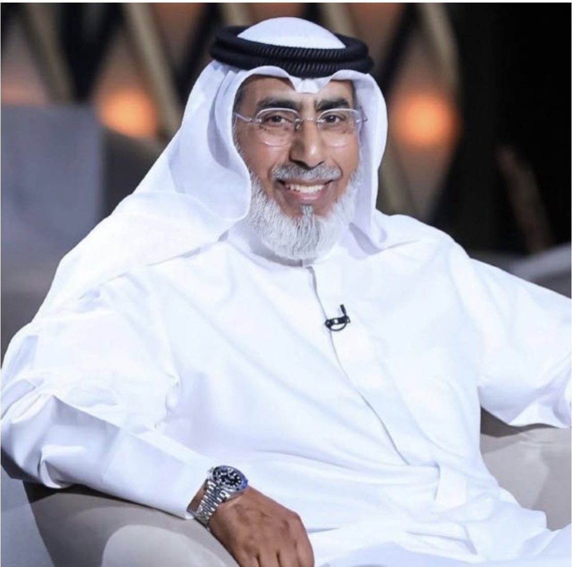 انتقل إلى رحمة الله تعالى بإذن الله المحسن الفاضل  الدكتور 
عبدالرحمن خلف المضيان العنزي
 أبو مشعل
كان كثيرا الاتصال علي يسأل عن المحتاجين والمشاريع الخيرية 
أسأل الله أن يرحمه ويغفر له وينزله منزل الصديقين والأبرار
وخالص العزاء لأبنائه الكرام ولآله الأفاضل