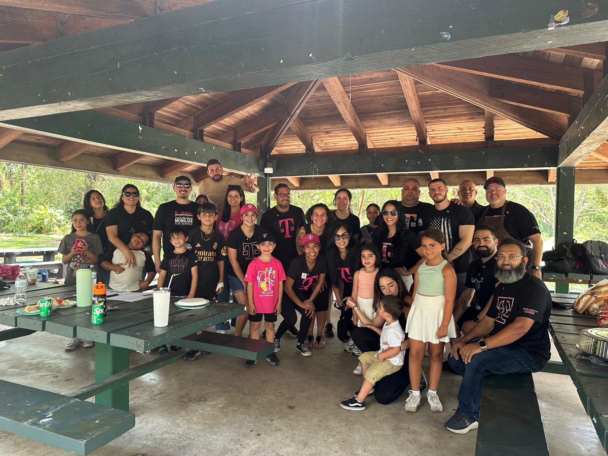 katt_magenta's tweet photo. Annual Veteran picnic with the Spartan family ! This year I’m filled with even more gratitude to those who put their armor on to defend our country, the sacrifice is inspirational &amp; that’s why I’m so glad to be apart of the VAN chapter 💪🏽🇺🇸 https://t.co/1r9w2HuEhI