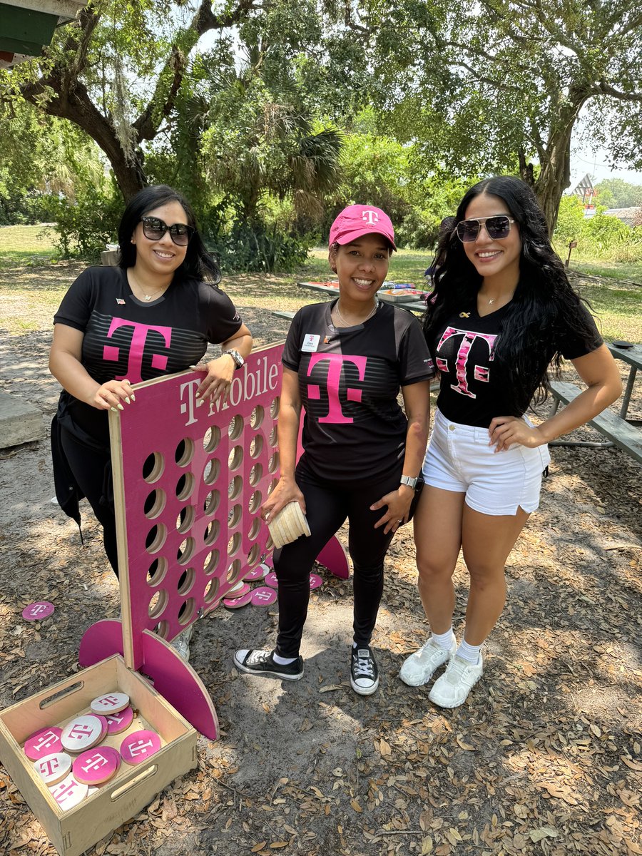 Annual Veteran picnic with the Spartan family ! This year I’m filled with even more gratitude to those who put their armor on to defend our country, the sacrifice is inspirational &amp; that’s why I’m so glad to be apart of the VAN chapter 💪🏽🇺🇸