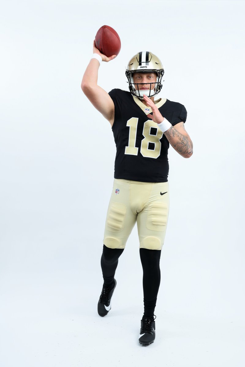First Look: @SpencerRattler in the Black and Gold at the @NFLPA Rookie Premiere ⚜️ (📸: @benliebenberg / @NFL)
