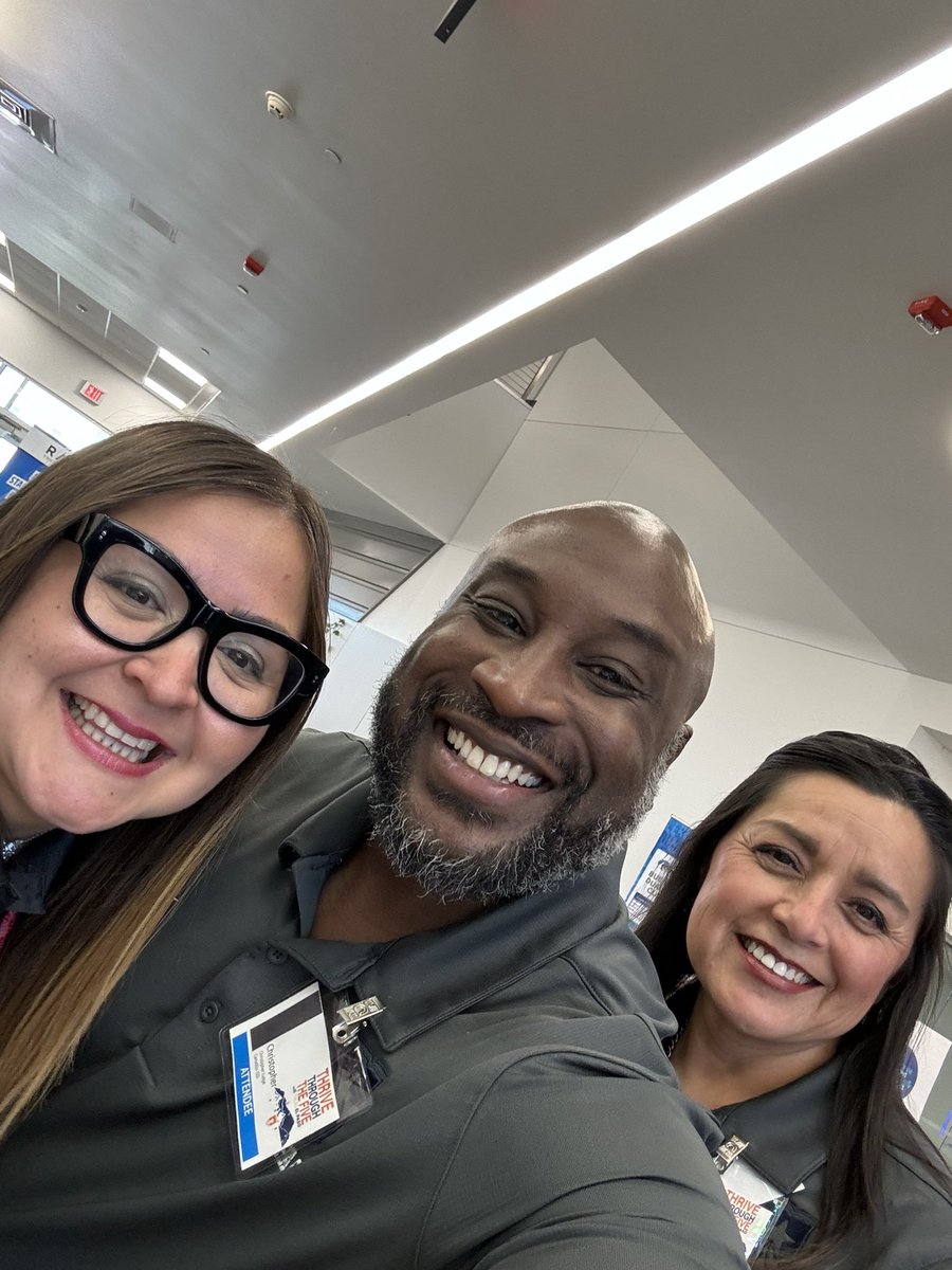 MrJudgeOMG's tweet photo. Exciting time with @TALAS_EPTX executive board at our annual conference Thrive Through the Five. Learned so much, connected with incredible educators. I am inspired and energized. Big thanks to all participants📚✨ #TALASElPaso #ThriveThroughTheFive #Inspired https://t.co/7ZvWzeiSb1