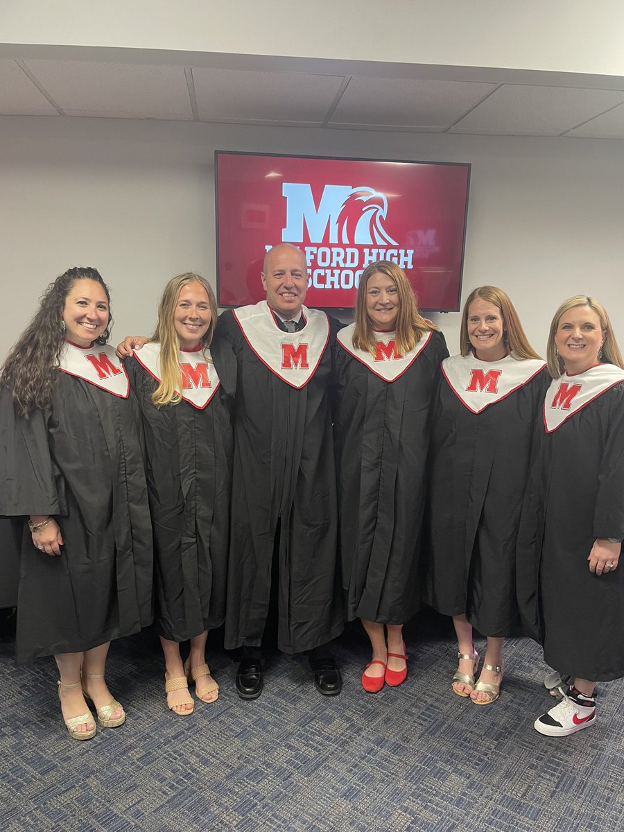MulberryEagles's tweet image. Milford Class of 2024 ~ your elementary principals are proud of you! Soar, Eagles! 🦅@Milford_Super @Milford_Schools