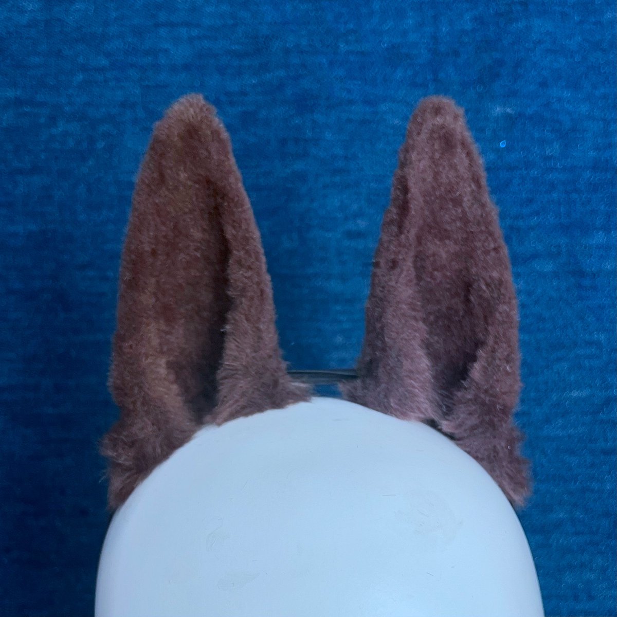 First set of horse ears commissioned last year for cosplay! We think they turned out pretty good! 💖

#hybridnight #hybridnightcreations #horse #horseears #custom #commission #cosplay #cosplaygirl #horsegirl #UmaMusumePrettyDerby #ウマ娘プリティーダービー