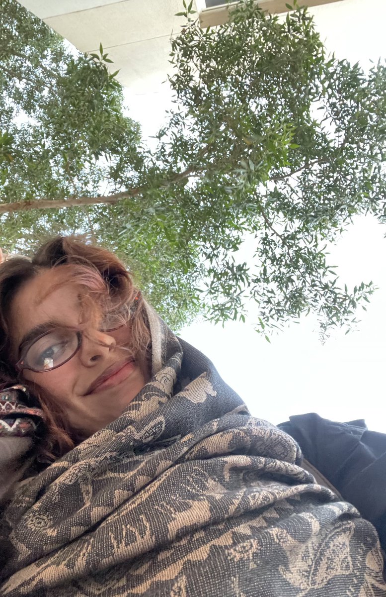 snowchild_6's tweet photo. 🍂 https://t.co/ZxPZoVtvHB