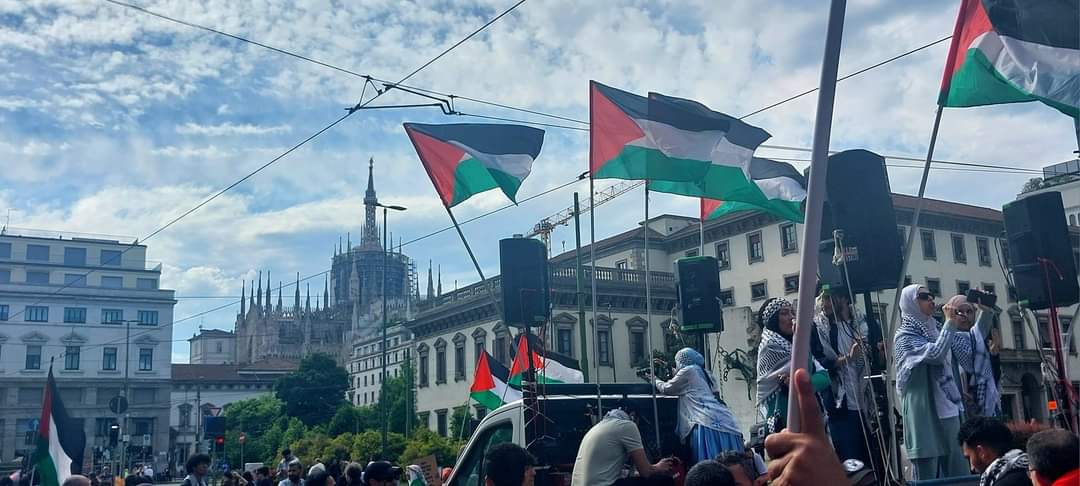 MILANO, 31ESIMA GIORNATA DI MOBILITAZIONE PER LA PALESTINA

Nella settimana che ha visto tre acampade sorgere a Milano in solidarietà col popolo palestinese un nuovo corteo ha sfilato a Milano.

Gaza FREEstyle 

#FreePalestine 
#StopBombingGaza
#CeasefireNow 
#Rafah 
#IntifadaStu