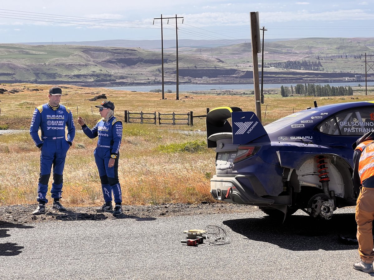 Both Subarus retired within a mile of each other with damage from hitting a rock 💥 @OregonTrailRly is bringing the drama!