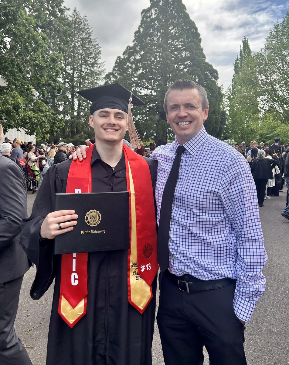 Proud of these college grads! 👨‍🎓 

2 great 🏀 players, even better young men! #ProudCoach