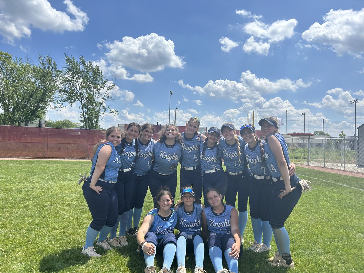 JV2 ends the season at the Barrington tournament. This team had an amazing season! Worked together. Got better at softball but more importantly became better people. Great work! #LGK