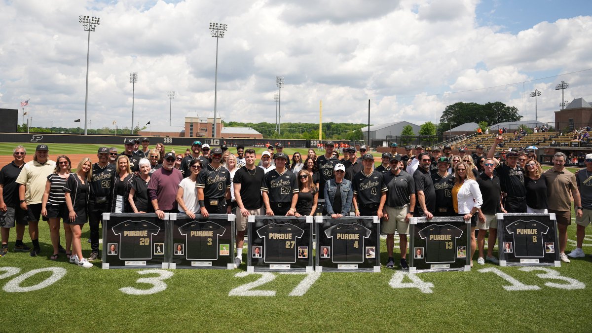 Forever Boilermakers & Teammates For Life 😍

#BoilerUp x #ThankYouSeniors 👏