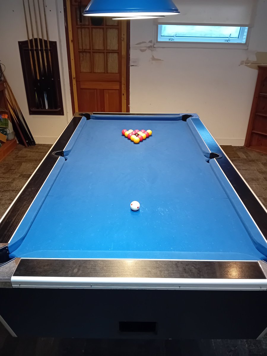 Trenzig's tweet image. "I wonder what Trenzig does in his spare time?" 

Me: 

Quote tweett this will what you do in spare time (if you want to)