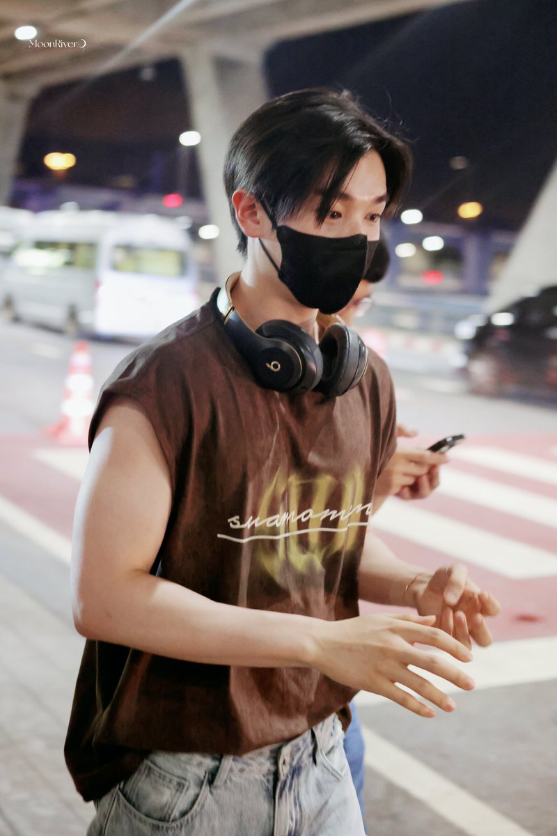 MOONRIVER・高卿尘 tweet media