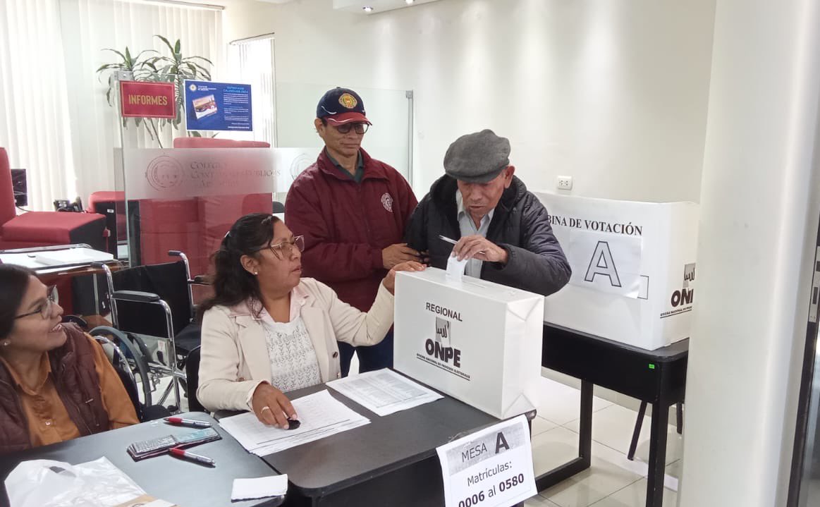 #ONPEenRegiones | Nuestra #ORCArequipa brinda asistencia técnica al Colegio de Contadores Públicos de Arequipa en las elecciones de su Consejo Directivo periodo 2024-2025.