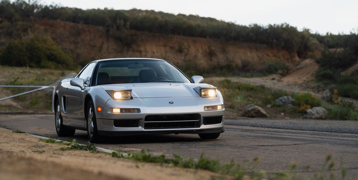 Driving the original Acura NSX ruins every new car. bit.ly/3vOdA1Y