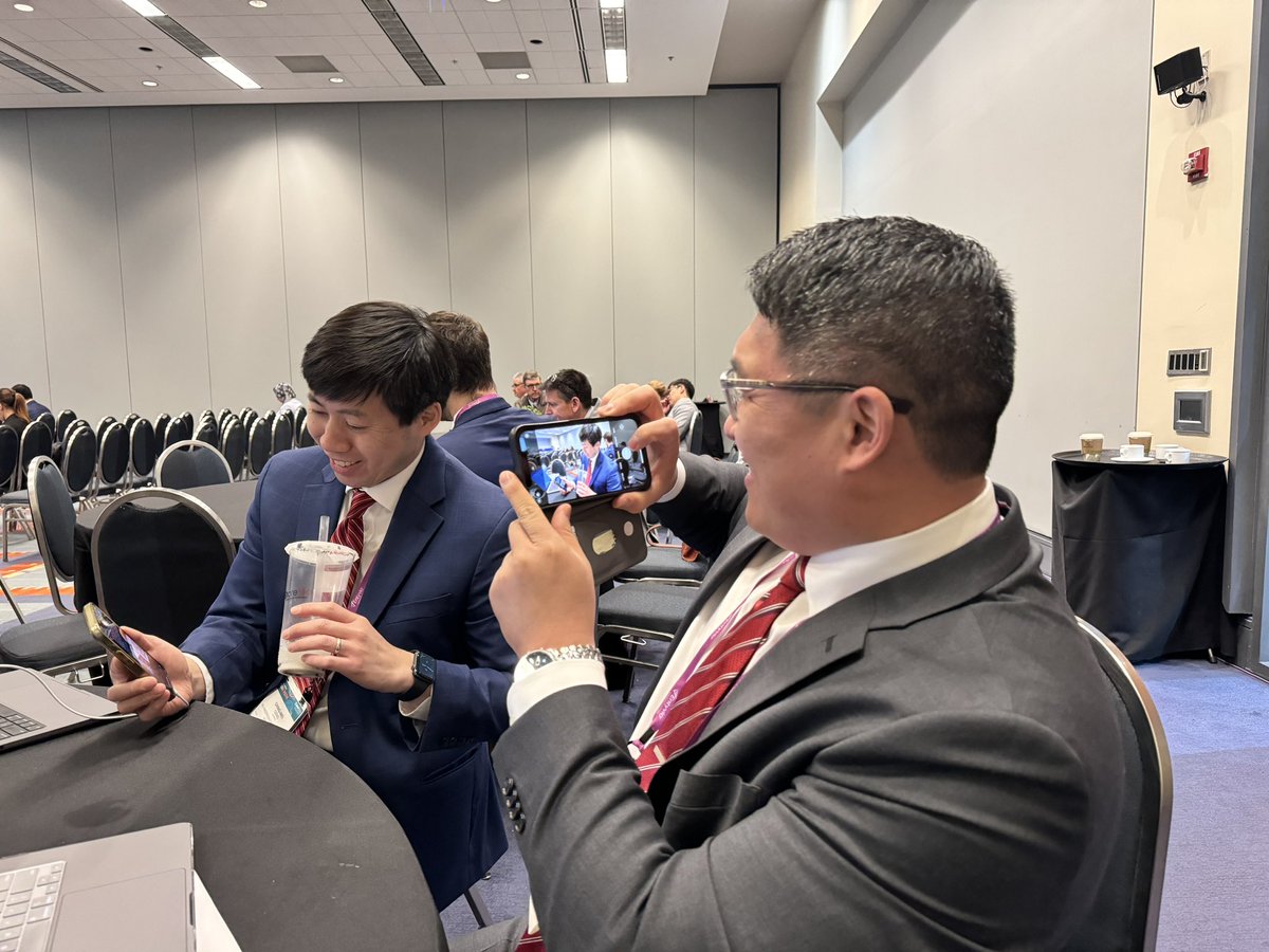 Hop S. Tran Cao (@hopstrancao) on Twitter photo Such a rare event that <a href="/younghong522/">Young K. Hong, MD MPH FACS FSSO</a> felt the need to capture it… yes, we live in the matrix. Such a rare event that <a href="/younghong522/">Young K. Hong, MD MPH FACS FSSO</a> felt the need to capture it… yes, we live in the matrix.