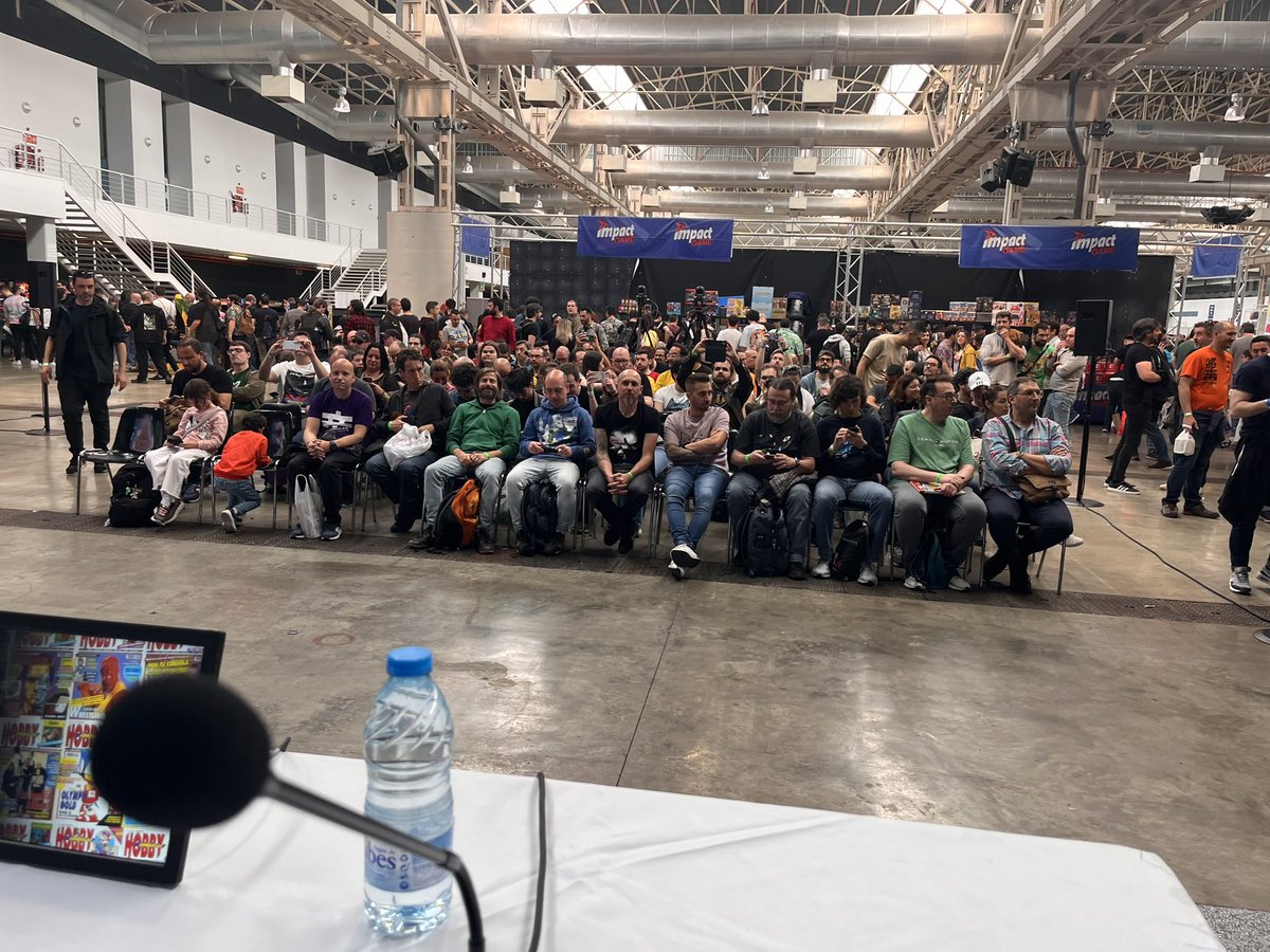 Qué bien me lo he pasado en <a href="/RetroBarcelona/">RetroBarcelona</a>. Muchas gracias a todos los que habéis asistido a la charla…. Tiene gracia, pero me ha entrevistado <a href="/hobby_consolas/">Hobby Consolas</a>