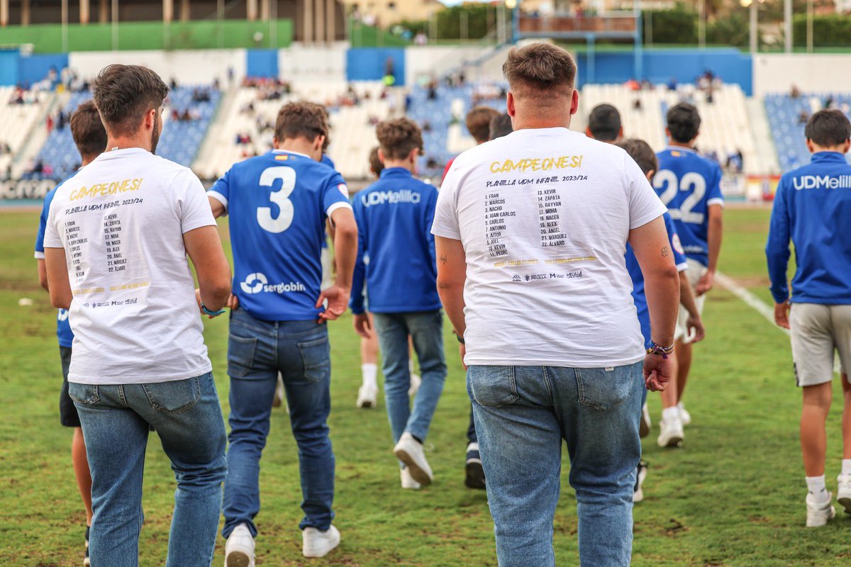 miguelgf43's tweet photo. Muchas gracias!! @UDMelilla ojalá alguna vez aquí @canteraudm @guillemr18 🔵⚪️💪⚽️ https://t.co/Yk76wTiMmu