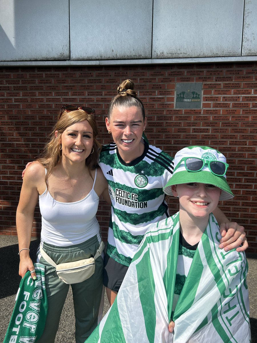 EMac (@emmamacgregor11) on Twitter photo Thank you <a href="/flint_tasha/">Natasha flint</a> for stopping and taking the time for a photo with my son and I. See you tomorrow back at Paradise 🍀💚🤍 <a href="/CelticFCWomen/">Celtic FC Women</a> <a href="/CelticFC/">Celtic Football Club</a> #celtic Thank you <a href="/flint_tasha/">Natasha flint</a> for stopping and taking the time for a photo with my son and I. See you tomorrow back at Paradise 🍀💚🤍 <a href="/CelticFCWomen/">Celtic FC Women</a> <a href="/CelticFC/">Celtic Football Club</a> #celtic