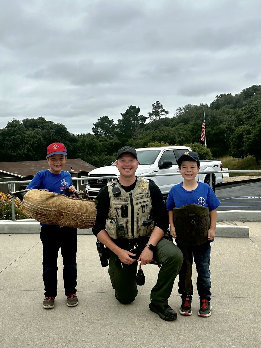 SLOSheriff's tweet photo. Deputies Gushchin and McClaskey had a great time this morning presenting to Camp AG about the Sheriff’s Office and our K9 Unit. Thanks for being such an awesome audience campers, and for all your insightful questions! #Pack425 #FiveCities #SLOSheriff https://t.co/7fHZwCGxP5