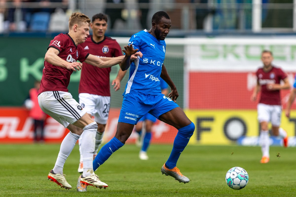 fkmladaboleslav's tweet photo. Rekordní ročníková prohra s gratulací soupeři k titulu
▶️ https://t.co/T0ZgYE8Wma
#FKMB #fkmladaboleslav #MBLACS #fortunaliga #tipsport #tipsportcz #lokotransarena #matchday https://t.co/a8aOTMoDwF