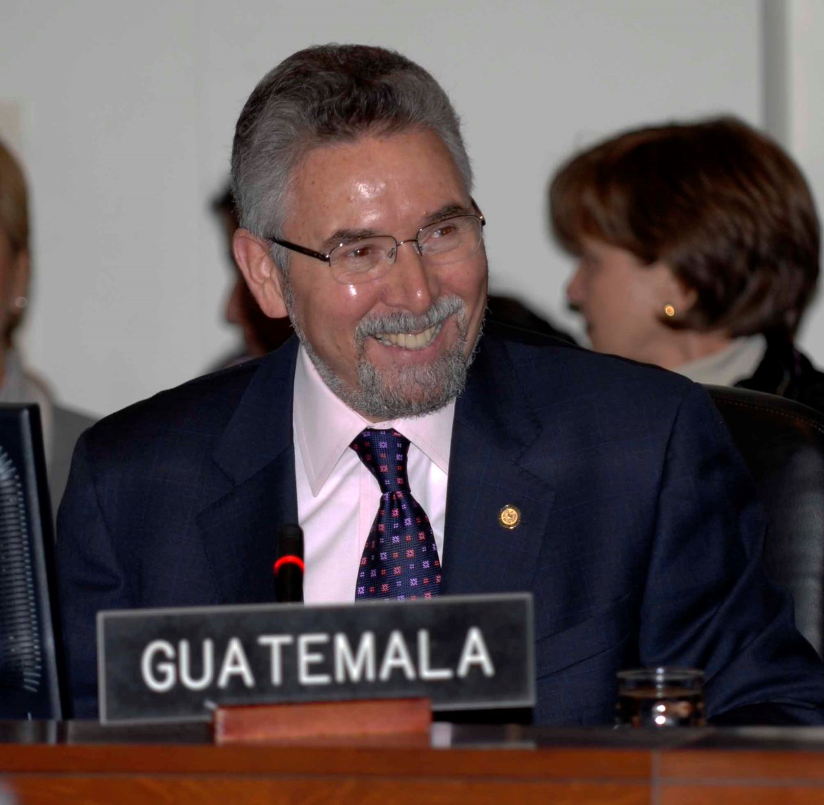 I am deeply saddened by the passing of Amb. Francisco Villagran of Guatemala. Throughout his long & distinguished career, including as Amb to the @OAS_official, he was a great friend to the U.S. and the Inter American System. From the peaceful resolution of conflict to support