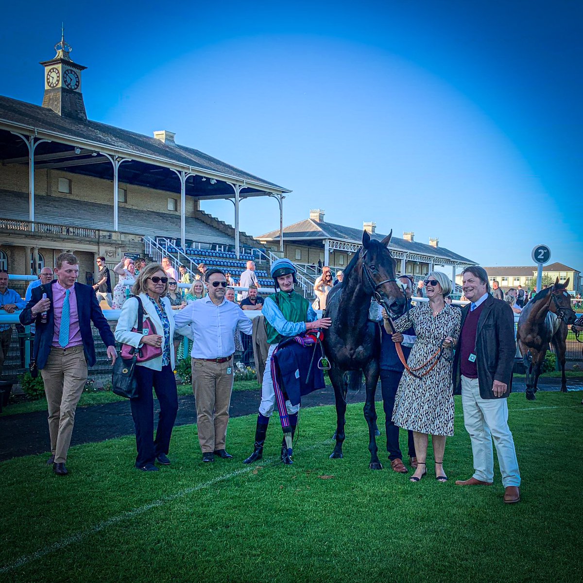 james_fanshawe's tweet photo. 𝐖𝐢𝐧𝐧𝐞𝐫: 𝐊𝐢𝐧𝐝 𝐎𝐟 𝐁𝐥𝐮𝐞 🥇

It’s two from two for Kind Of Blue as he streaks away to win the Yates Drywall Limited Novice Stakes @DoncasterRaces for Michelle Morris &amp; Jan &amp; Peter Hopper!

Well done to Daniel, groom Amol, Franck who rides him out and all the team! https://t.co/lMovM9M4Yr