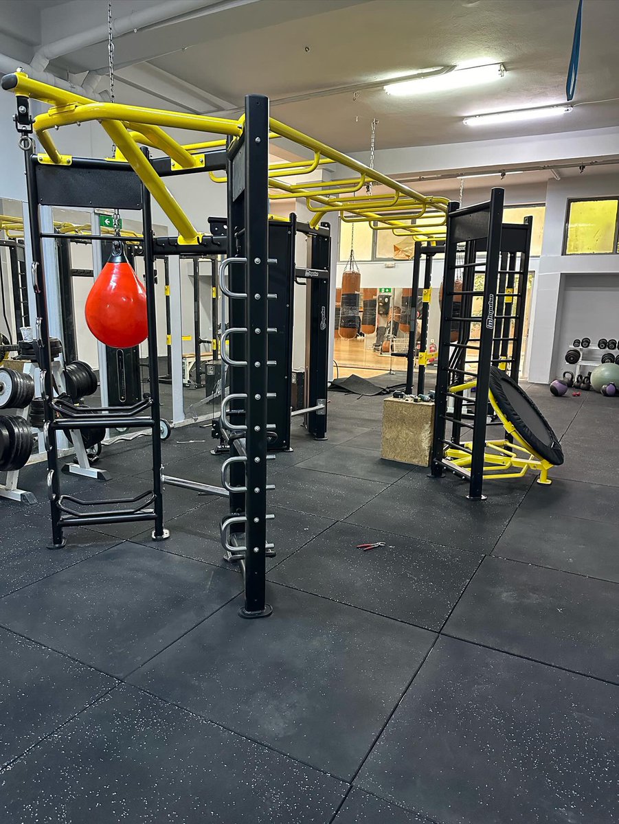 Christina Linardatou tweet media