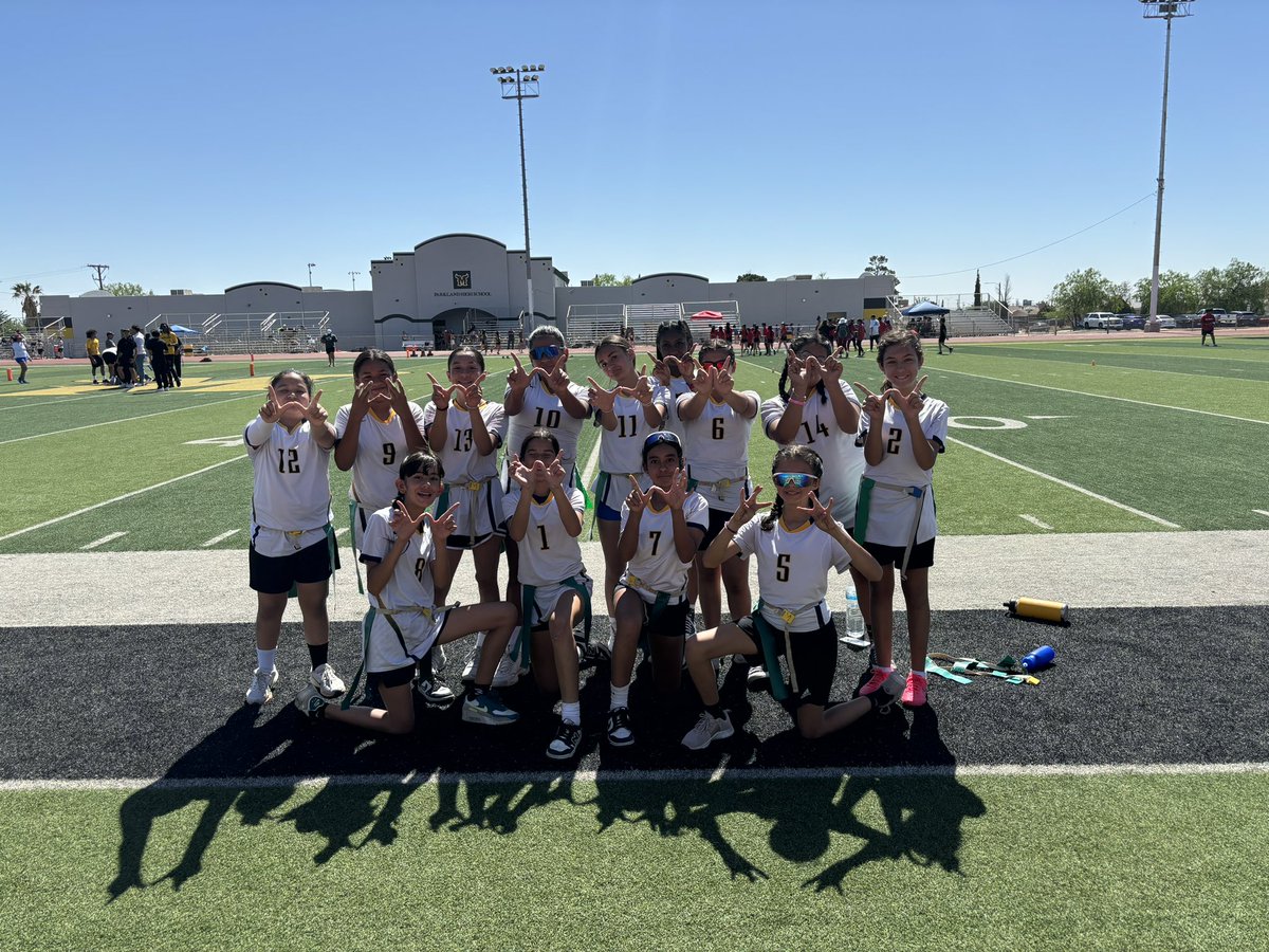 I’m very proud of our 6th grade flag football teams. Boys placed 3rd and our Ladies placed 2nd. Great job Dragons 🐉 🏈 @EastwoodKnolls @KnollsAthletics