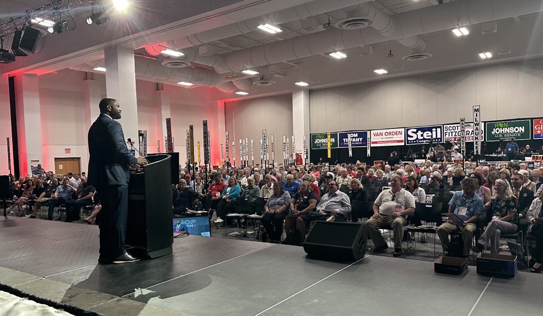 Packed house at the Wisconsin GOP convention for Trump-ally @ByronDonalds’ keynote address. 🇺🇸🇺🇸🇺🇸
