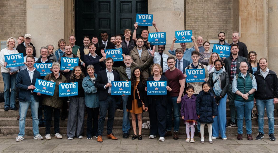Great to have been 1 of 40 @Conservatives campaigners from amongst @SouthwarkTories & @Lambeth_Tories supporting @DrJonathanIliff at his campaign launch today as PPC for Bermondsey & Old S'wark

Good to be joined too by @twocitiesnickie, @AndrewBoff, @anthonyboutall & @AartiJo5hi