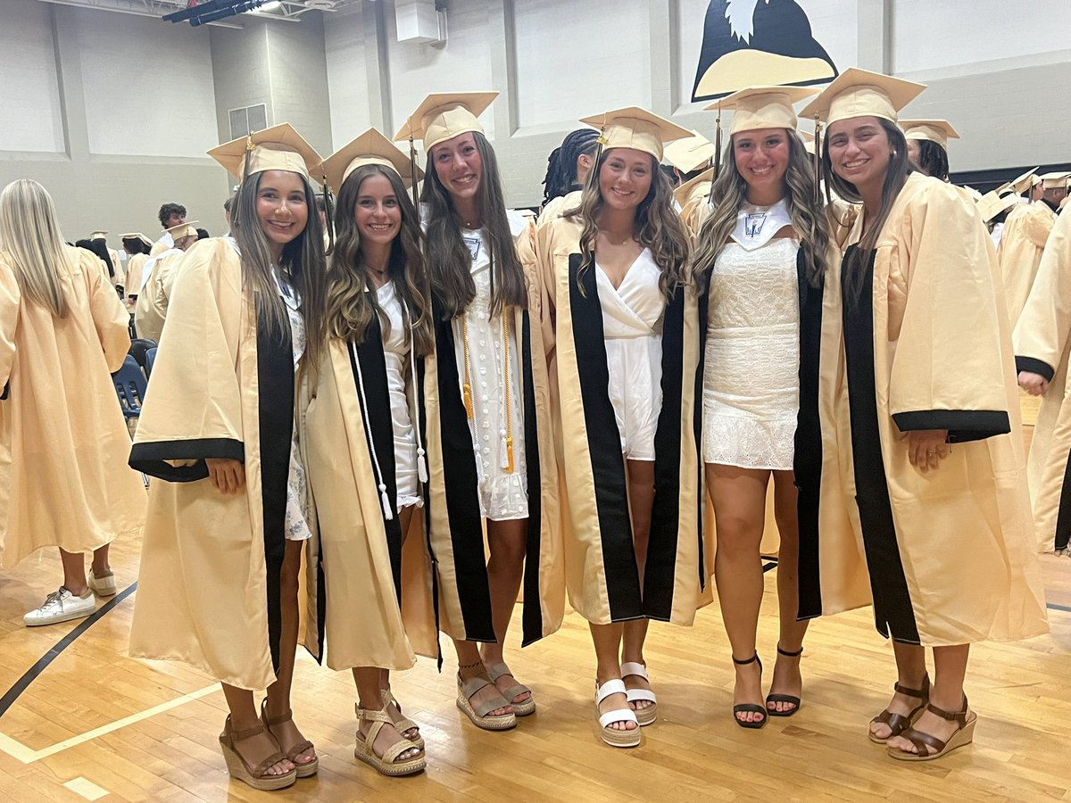 Today we get to celebrate these 6 special young women! Thank you for all that you have poured into our program these last 4 years! We appreciate and love you! <a href="/Izzy_Jacoby/">Izzy Jacoby</a> <a href="/_maddie_carter/">maddie carter</a> <a href="/BaileyLechler/">🅱🅰🅸🅻🅴🆈 Ⓛⓔⓒⓗⓛⓔⓡ</a> <a href="/morgan_G72/">morgan gutierrez</a> <a href="/sophie_brammer/">Sophie Brammer</a> <a href="/EllaMcDowell_6/">Ella McDowell</a>