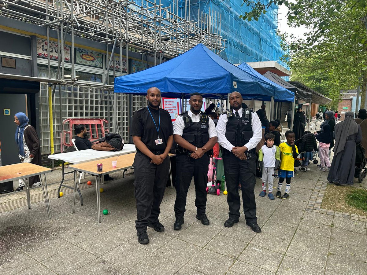 Earlier today Somalian officers from the Metropolitan and Leicestershire police services attended a family Fun Day, held on Finsbury Park Ward. With thanks to the organisers and those in attendance.
