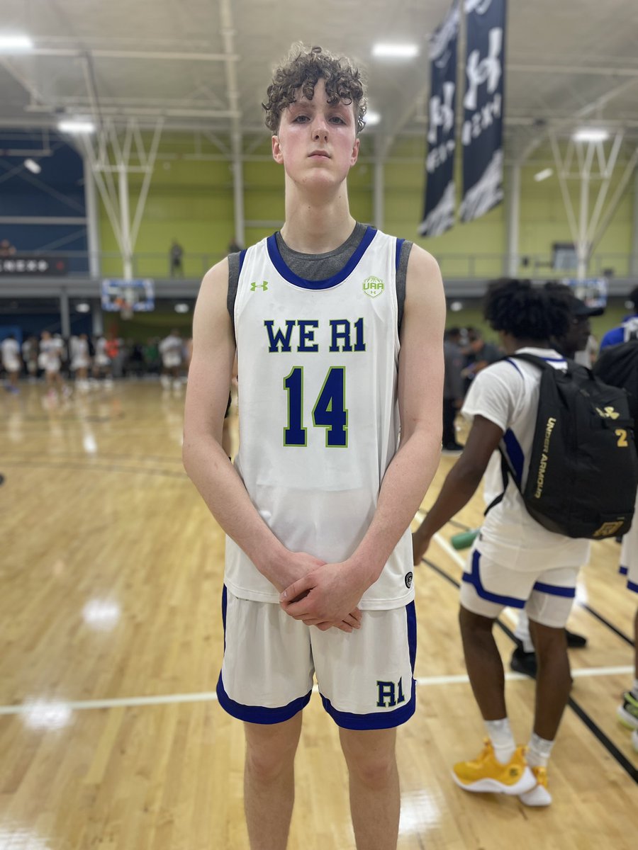 Standout performance from <a href="/phelpshoops/">Phelps School Basketball</a> / <a href="/WeR1Basketball/">WE R1 Basketball</a> F <a href="/JustinHouser24/">Justin Houser</a> 

17p 5r 1b 1s 1a

Big fella gave his team a boost in the 2H by securing defensive rebounds, scoring putbacks, and knocking down perimeter shots (4/5 from 3) to space the floor for WeR1’s drivers